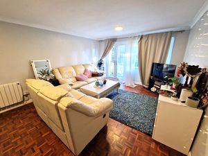 Photo 6- click for photo gallery